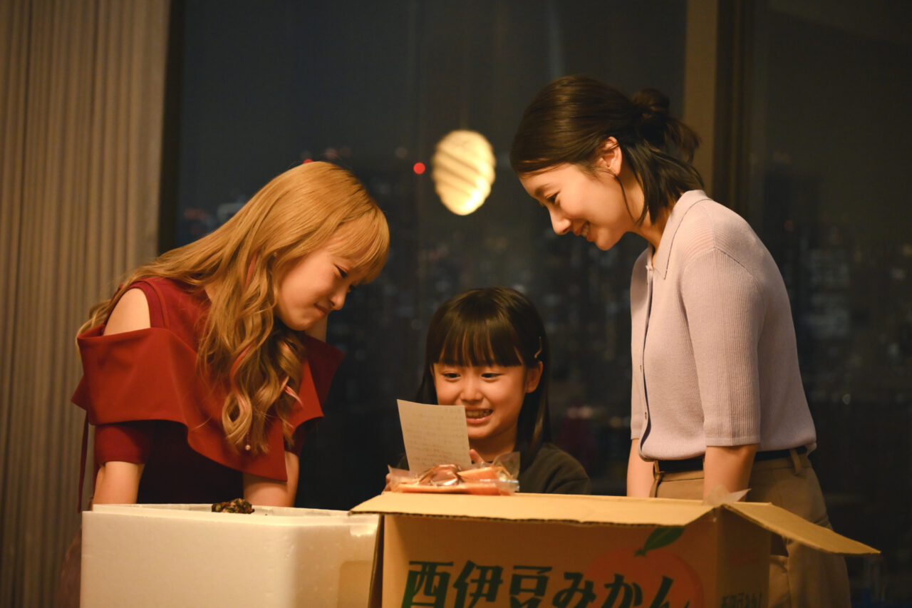 薫の存在を必要とし続ける茉海恵といろは©TBS