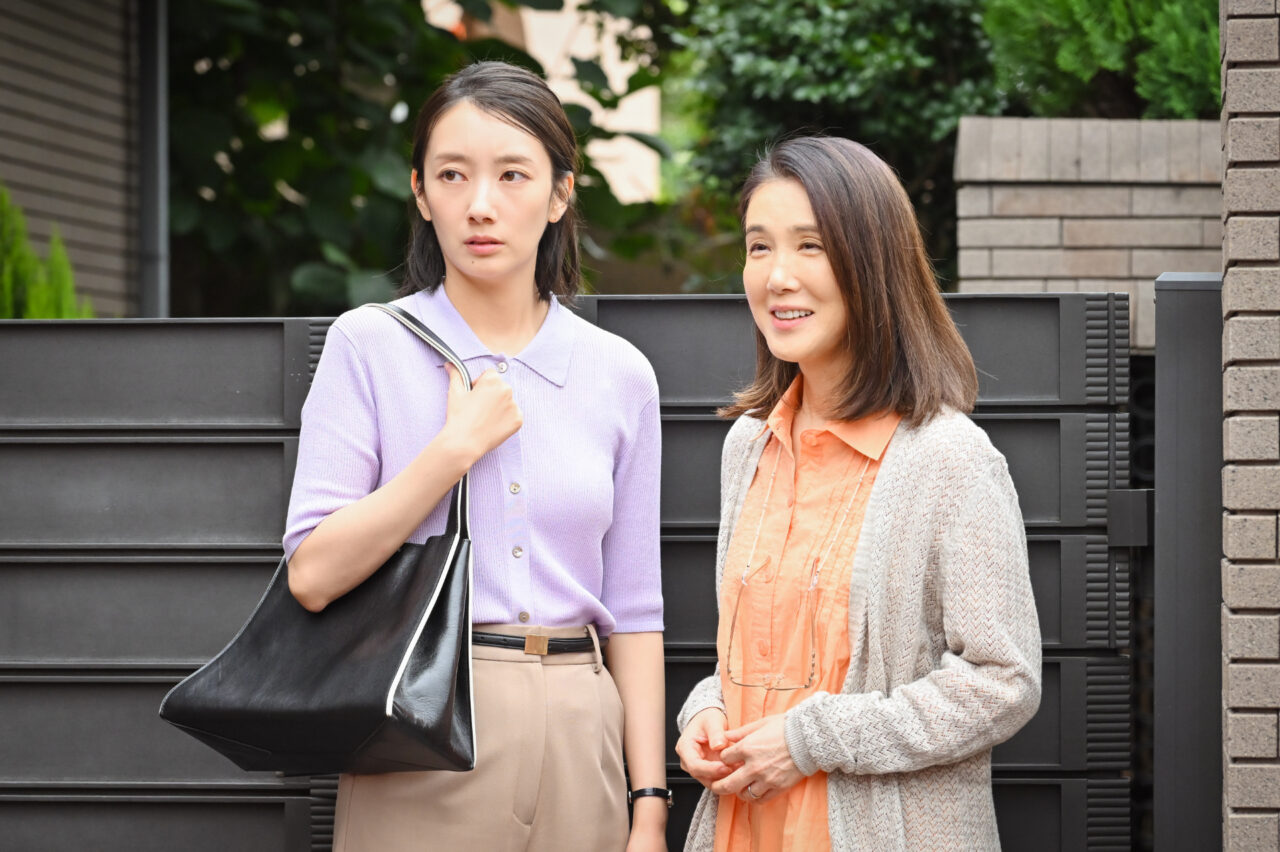 「リアルマミー」こと母・聖子（筒井真理子）にニセママを拒絶されてしまった薫©TBS