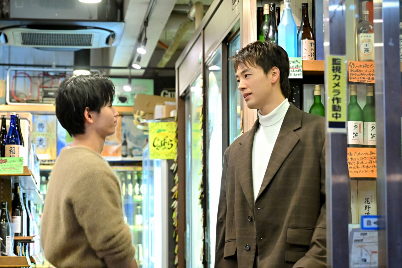 鮎美の新しい恋人・ミナト（青木柚）に「関白宣言」めいたことを言う勝男©TBSスパークル / TBS